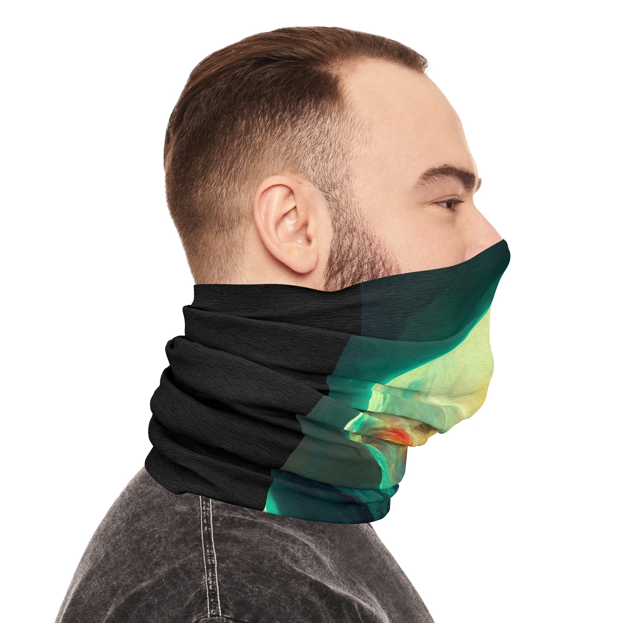 Ephemeer Alien Tube Scarf: Light Up Your Gaming Sessions with Extraterrestrial Vibes!
