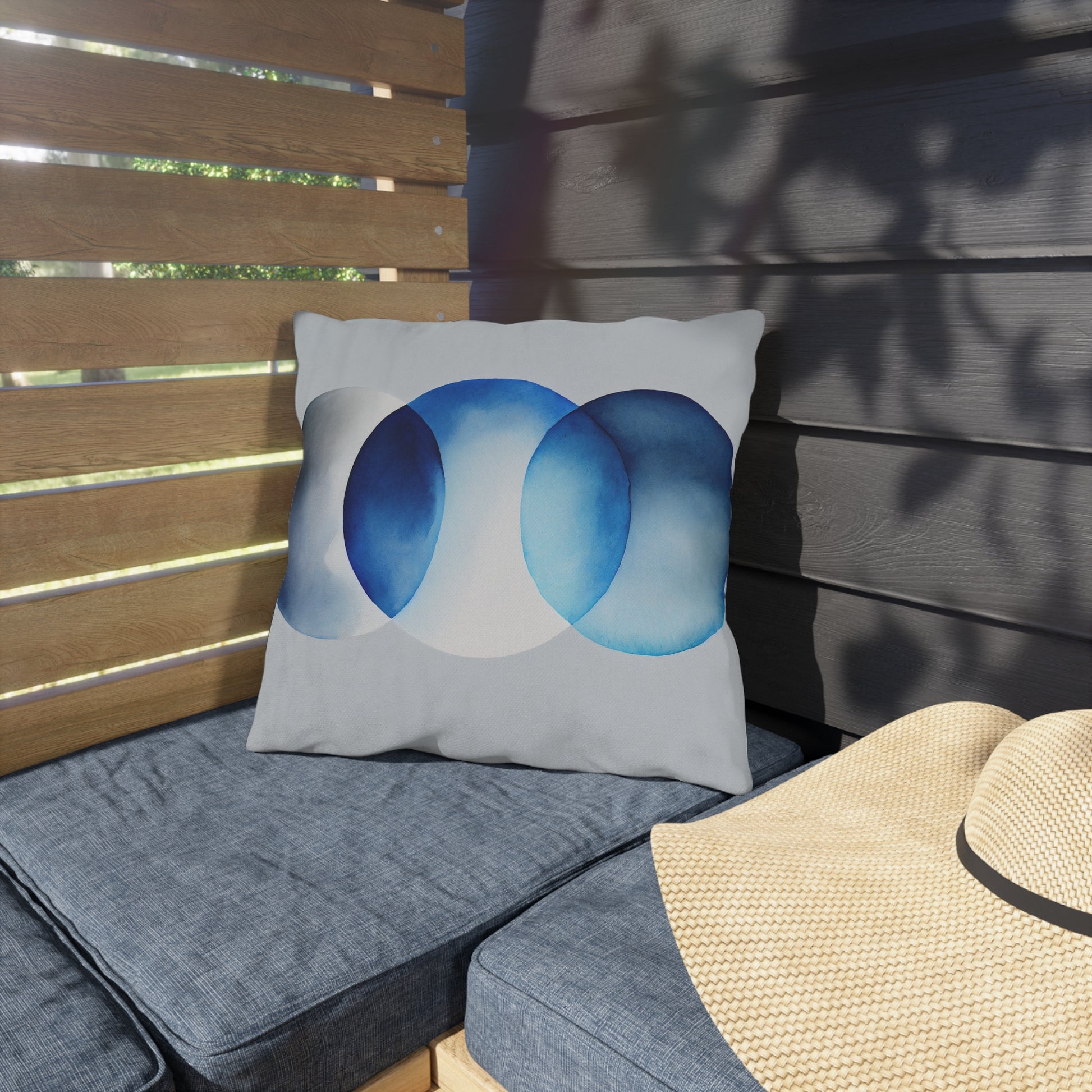 6845ab73-pillow