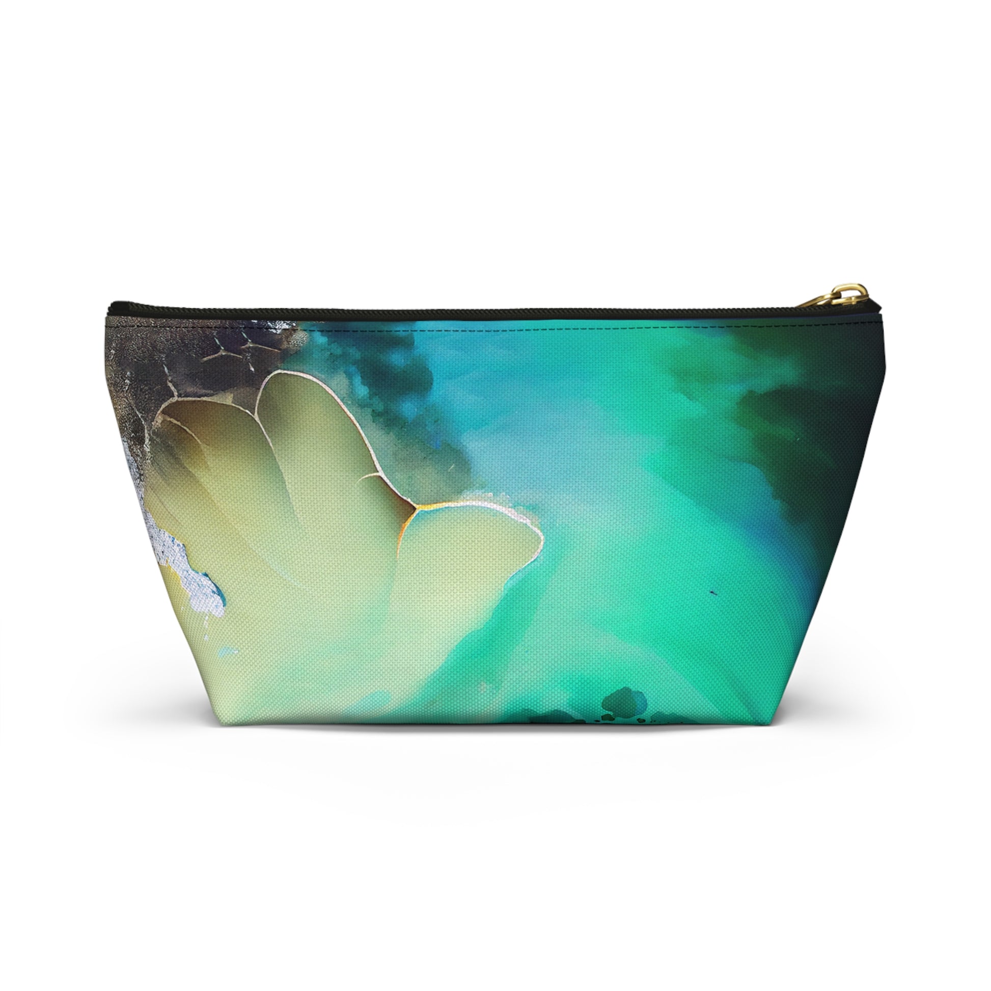 9e429b0a-pouch