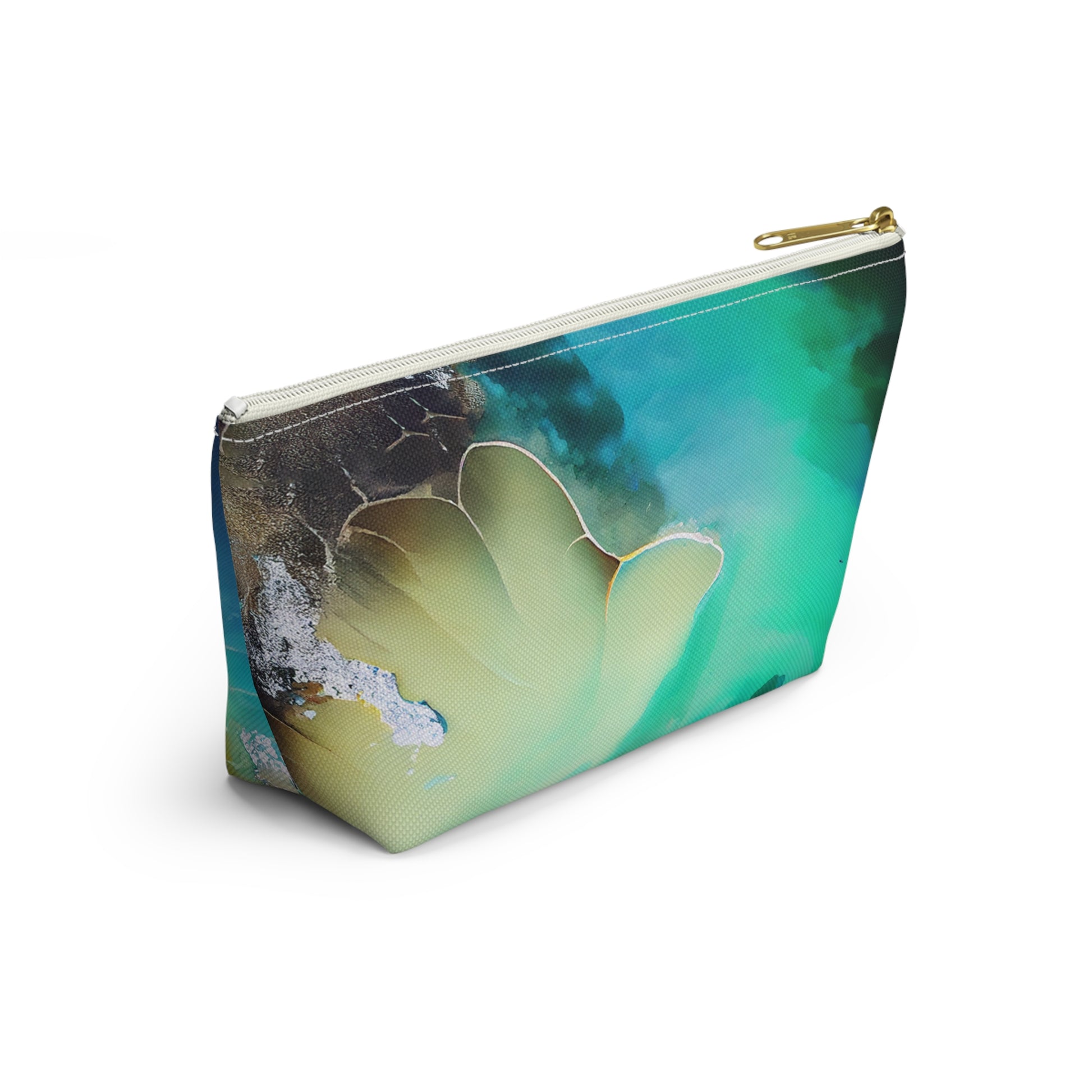 9e429b0a-pouch
