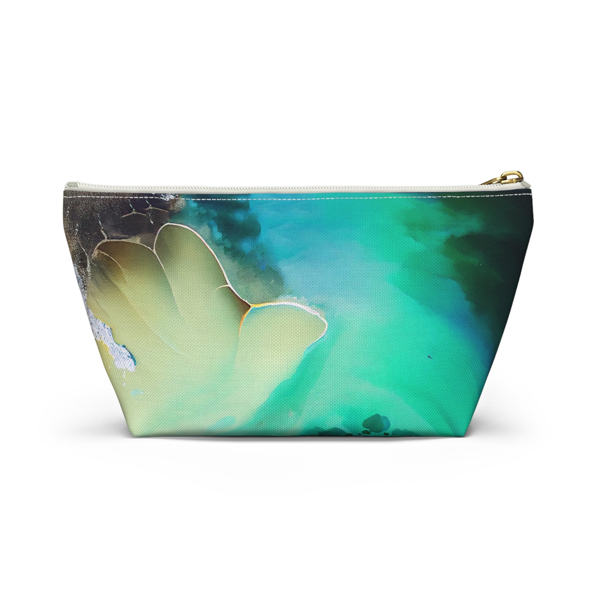 9e429b0a-pouch