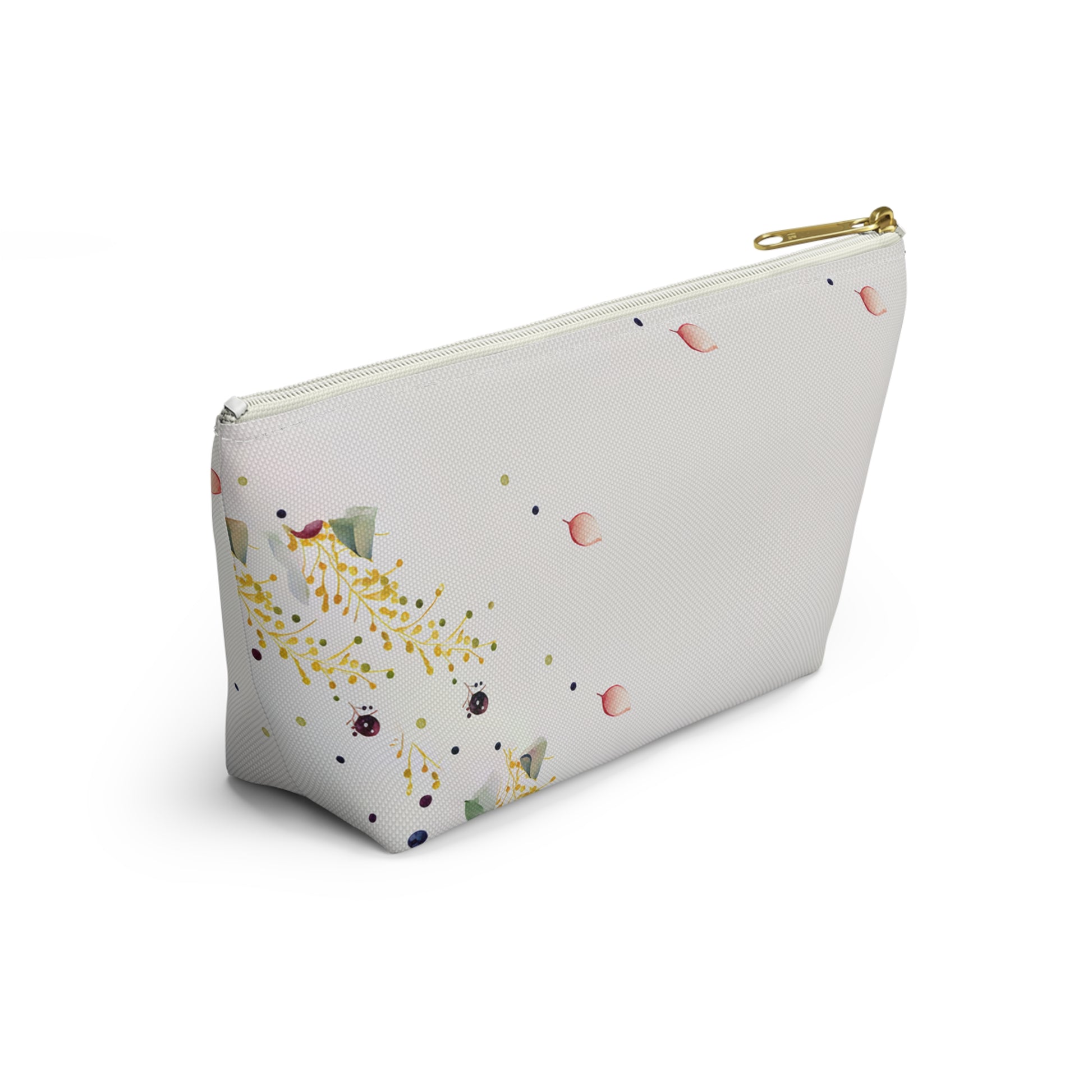 5aaf03fe-pouch