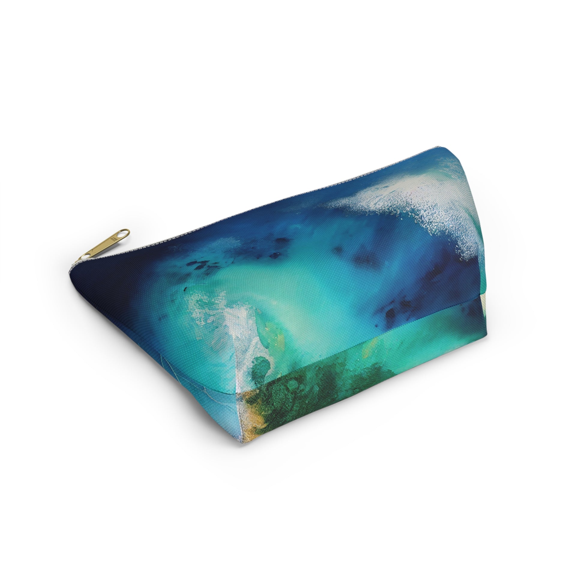 3e02f4a6-pouch