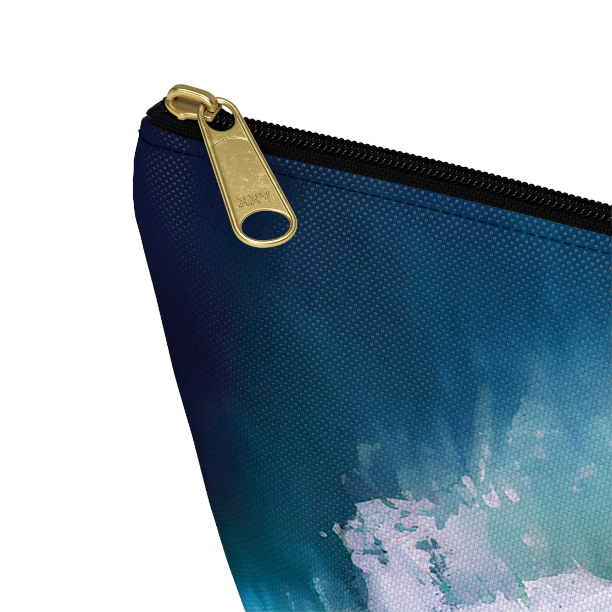 9e429b0a-pouch