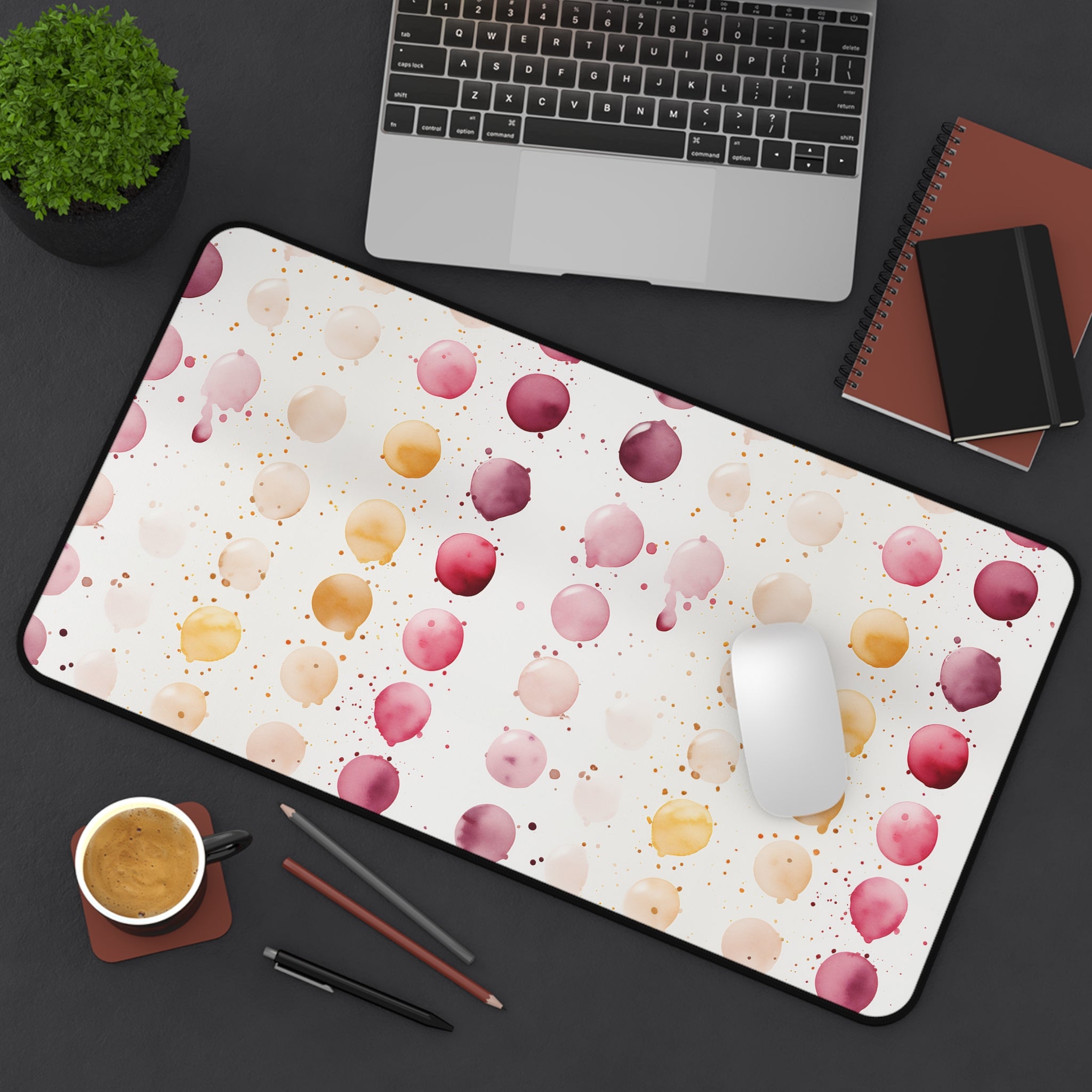 04f5bf57 Desk Mat