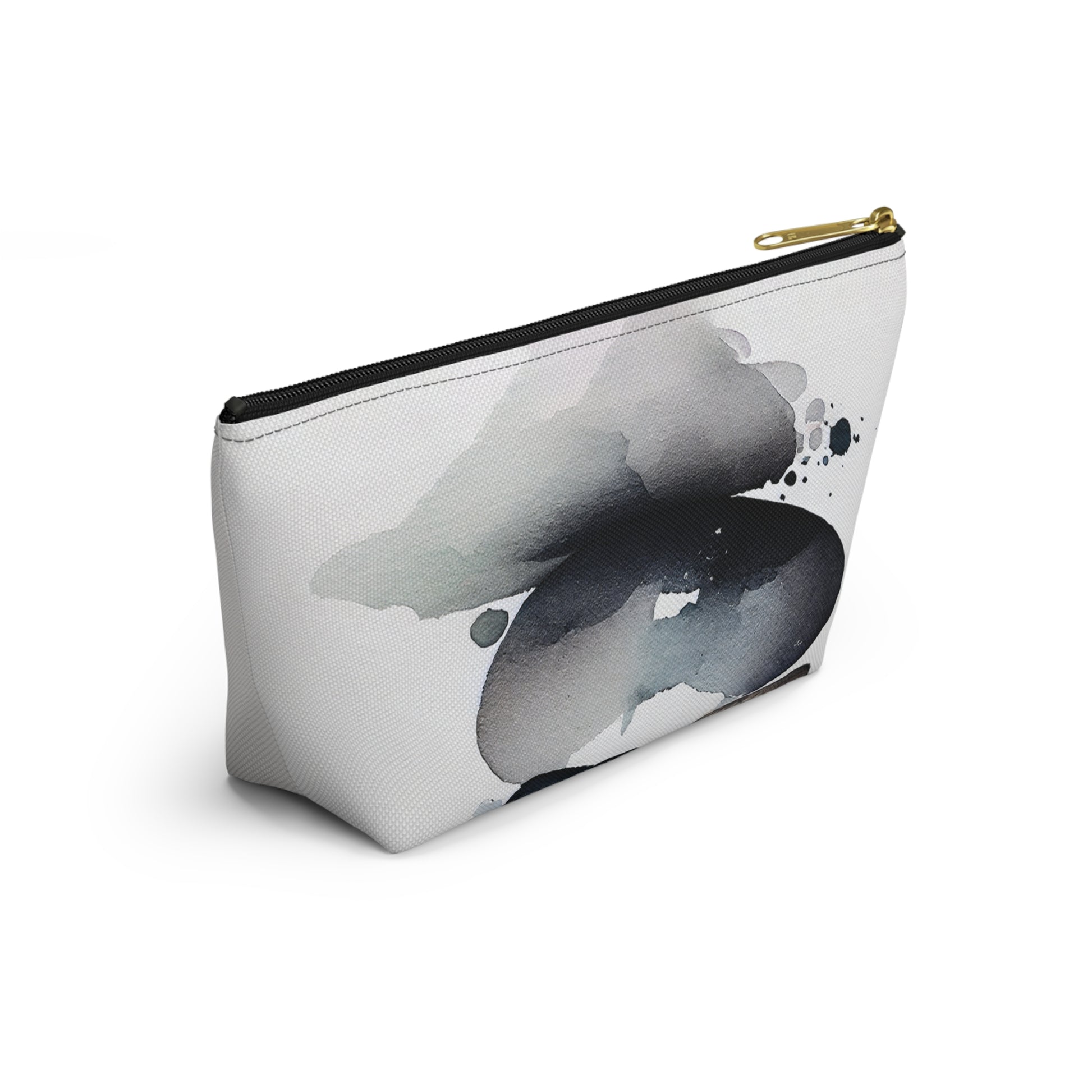 9d6622cd-pouch