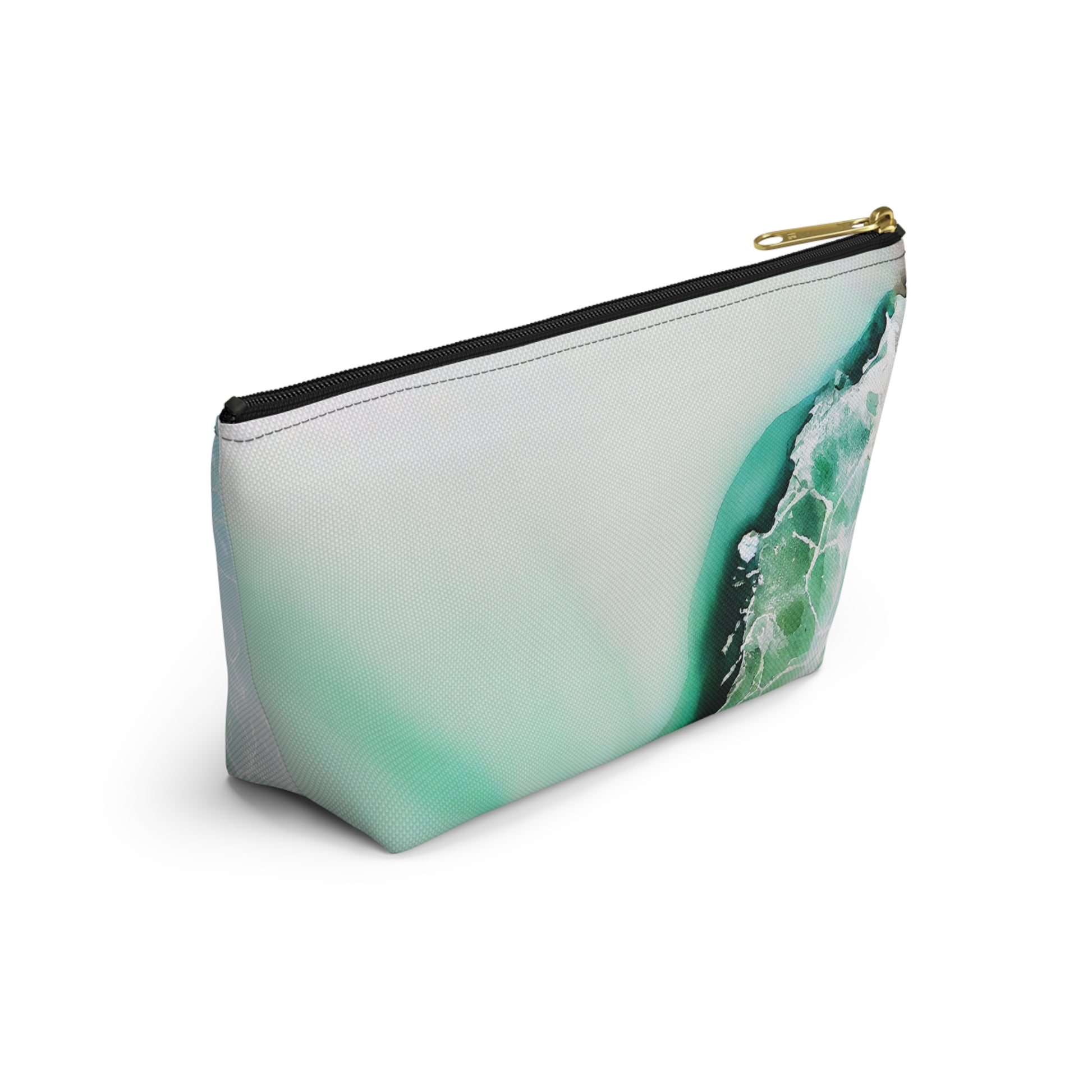 75dd22c0-pouch